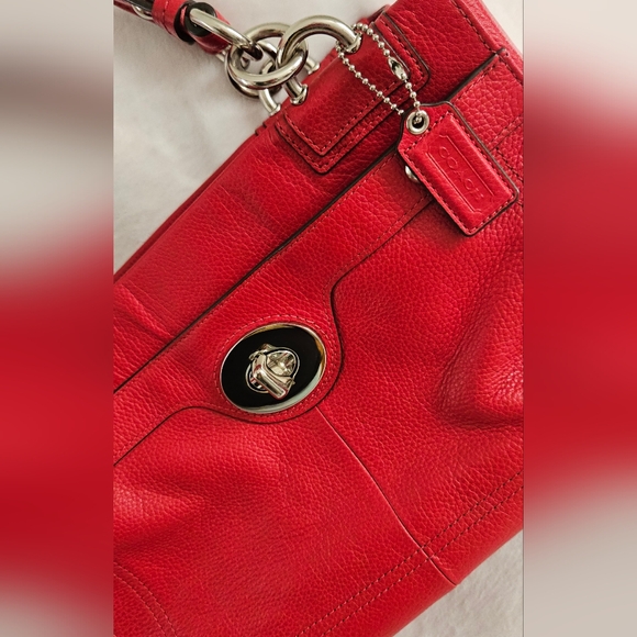 Coach Red Penelope Turnlock pebbled leather shoulder bag/tote. #H1169-F16531 - Picture 6 of 9